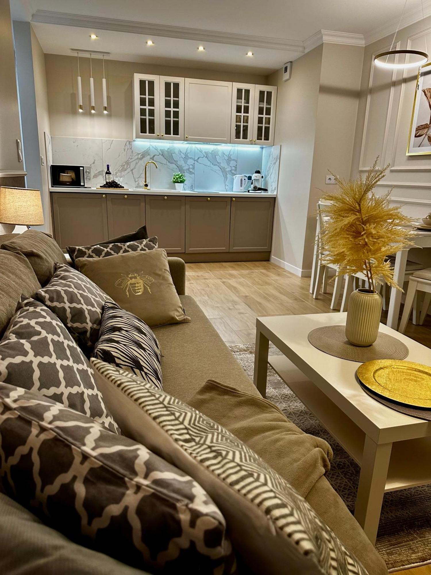 Apartamenty Kielce- Klonowa Nad Zalewem, 1-13 Osob, Faktura, Parking, Centrum Экстерьер фото